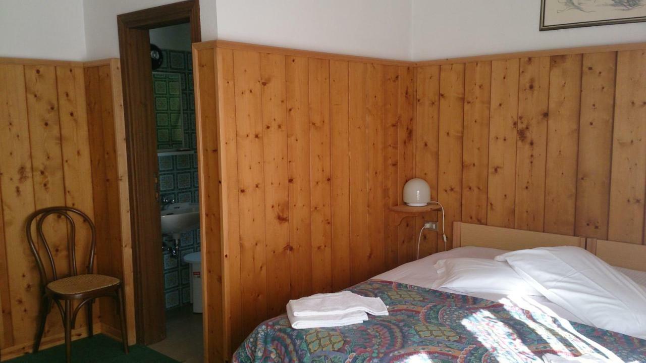 B&B Lo Scoiattolo Nebbiu Bagian luar foto